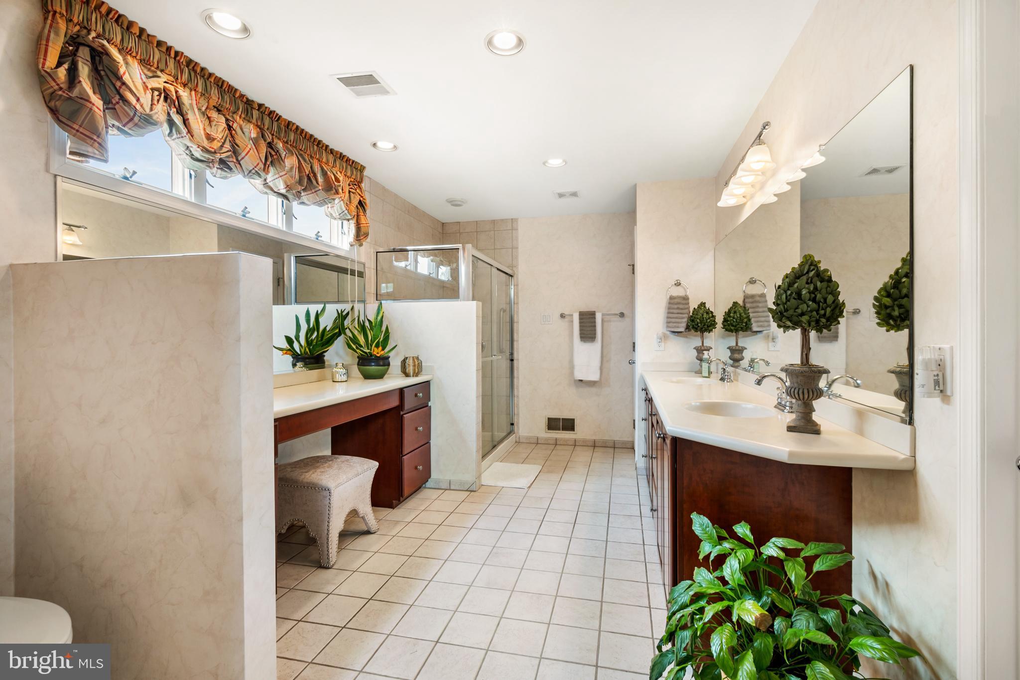 HARRIS YORK - Residential