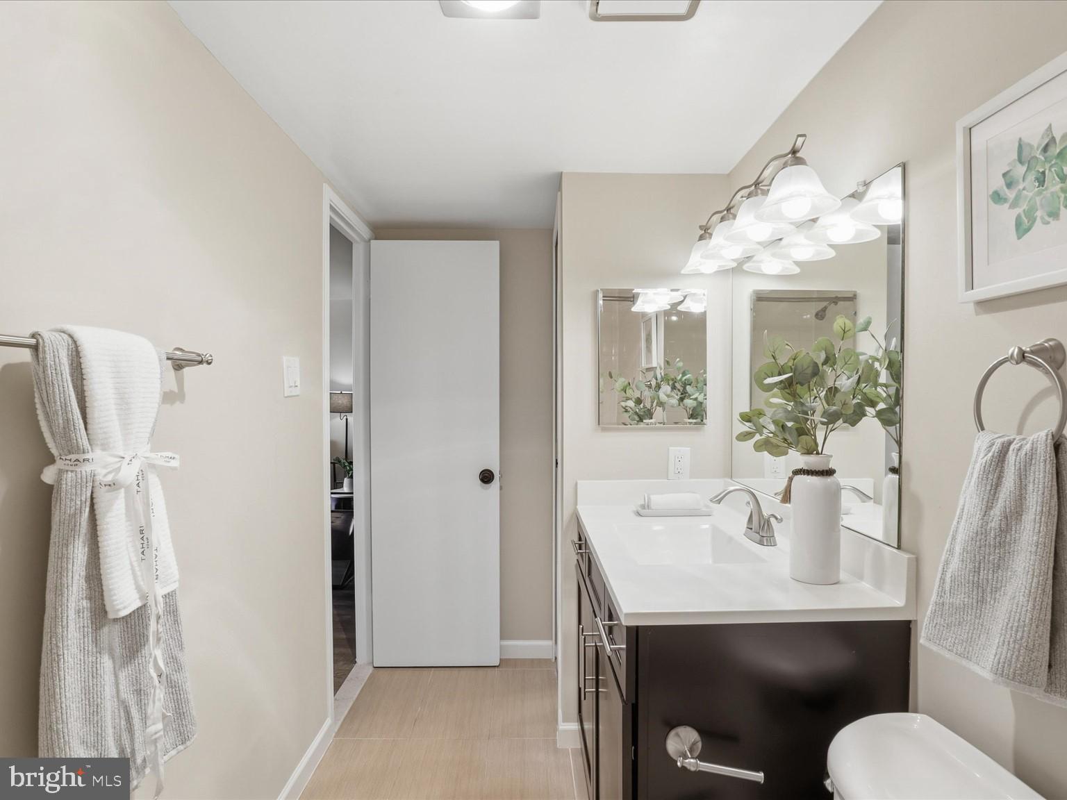 REGENCY AT MCLEAN - Residential