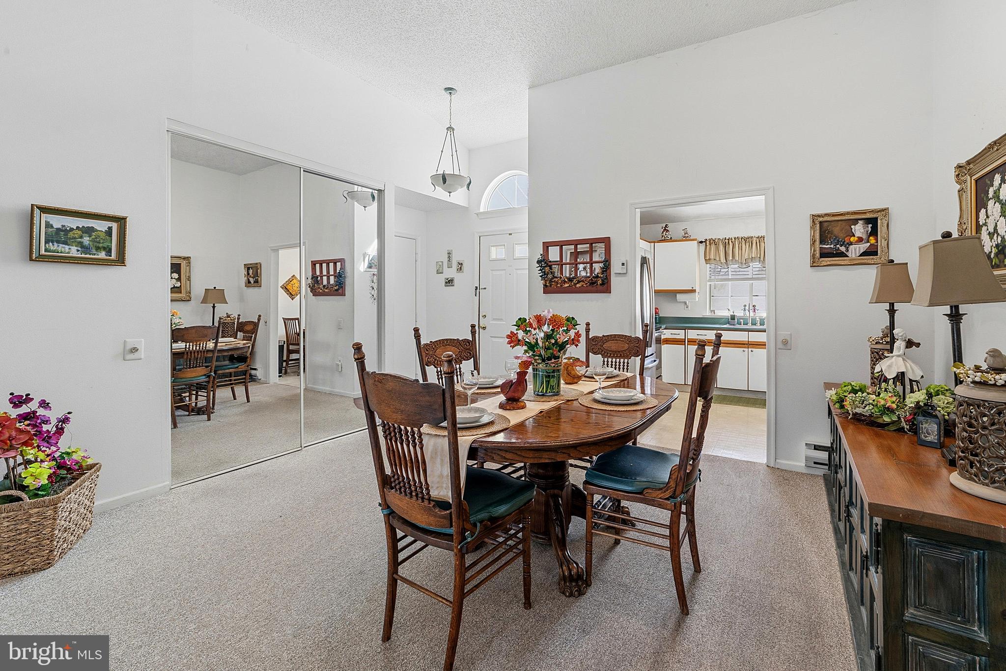 1213 LINDERA PLAZA B