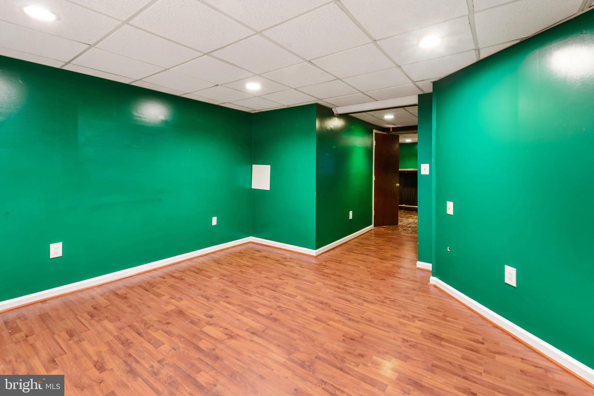 CHAPMAN FARM - Residential