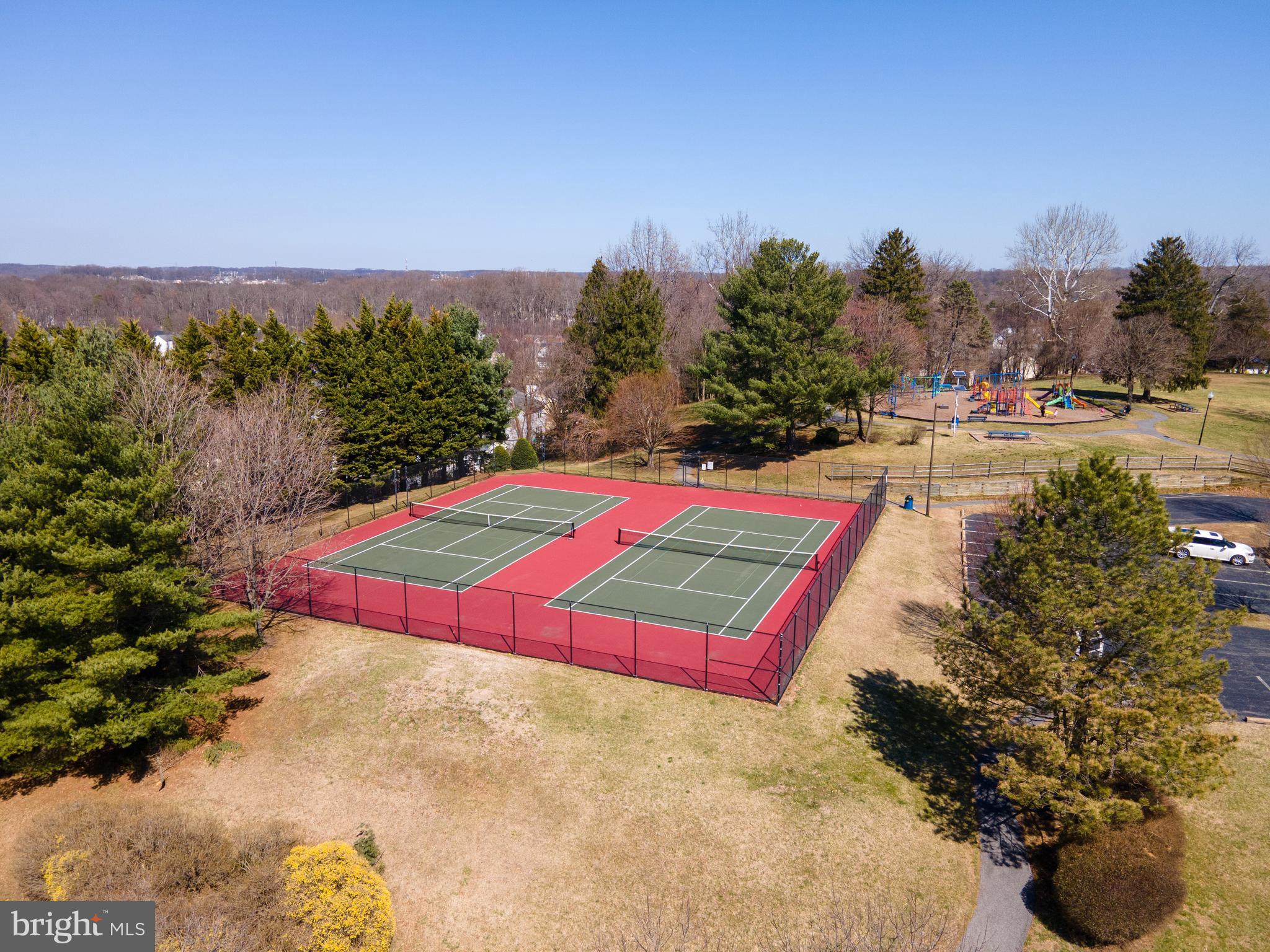 CHAPMAN FARM - Residential