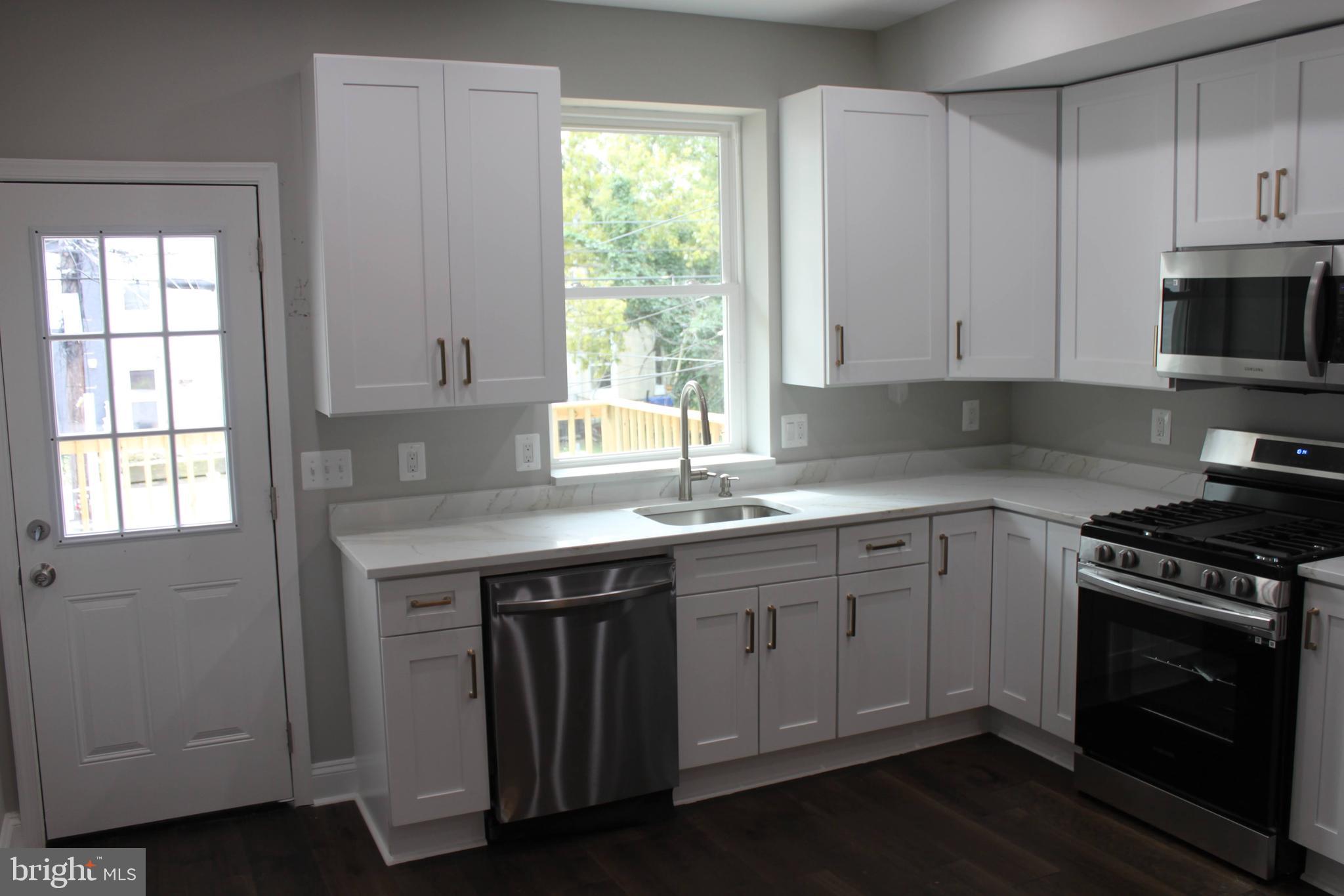 WAVERLY - Residential