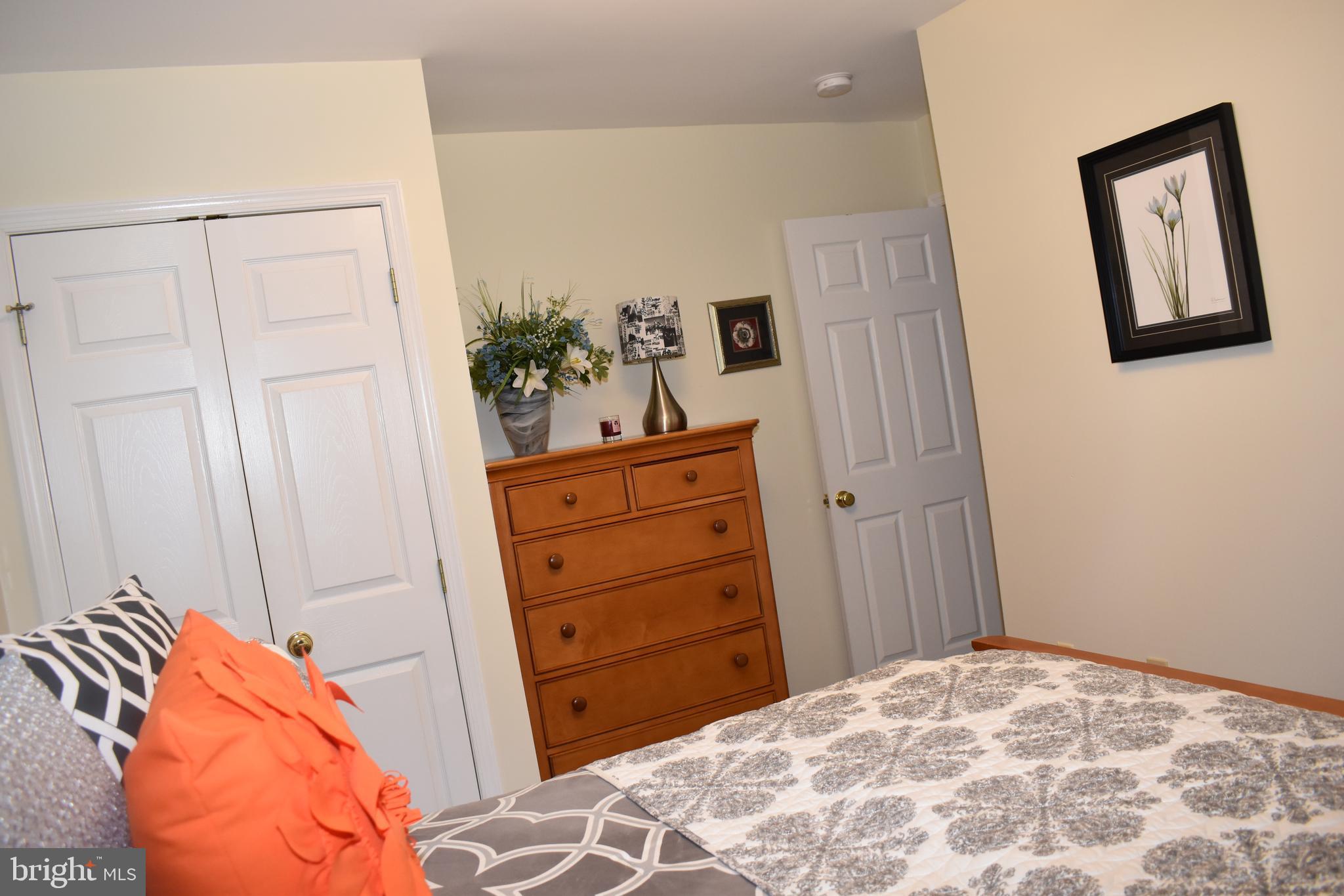 SPRINGDALE VILLAGE - Residential