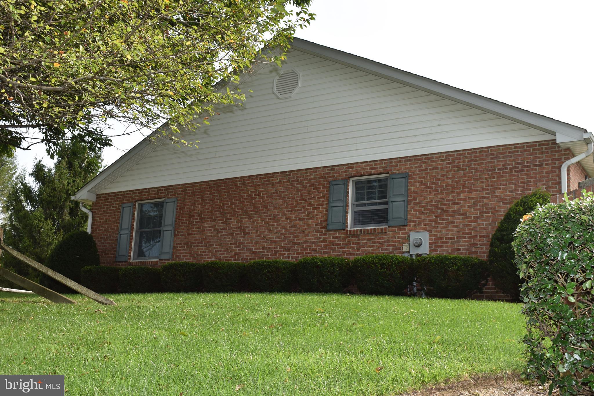 SPRINGDALE VILLAGE - Residential