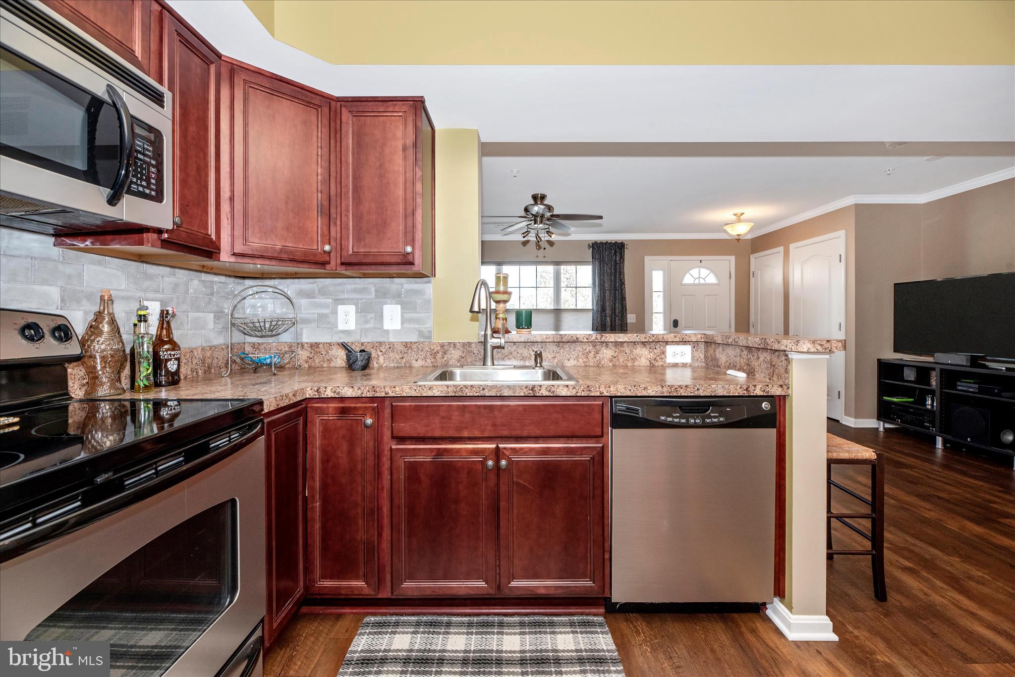 RESERVOIR RIDGE - Residential