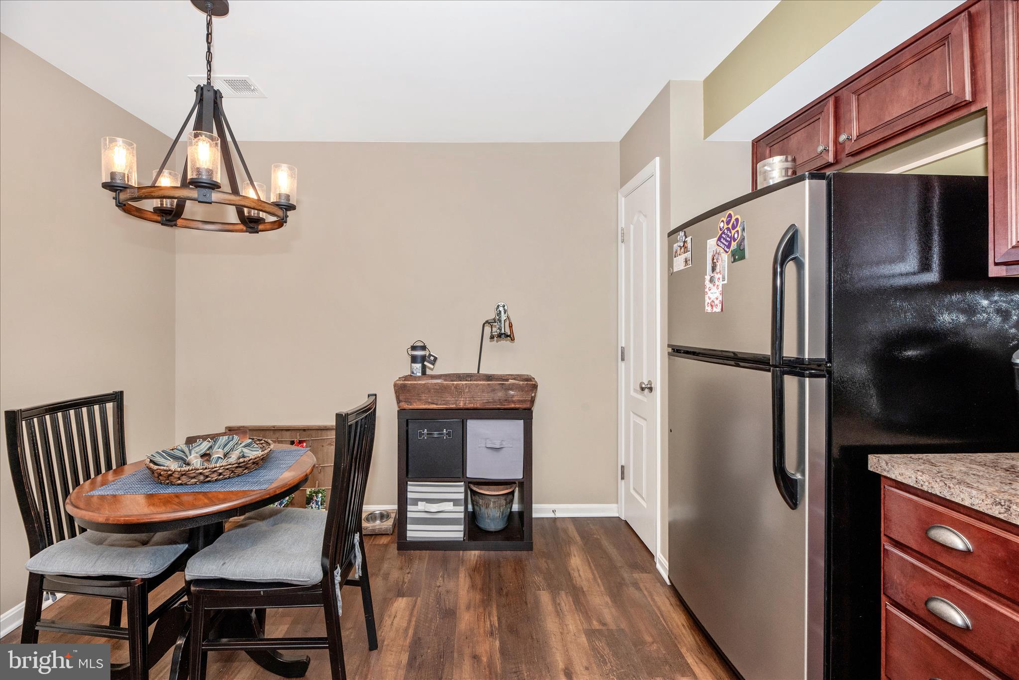 RESERVOIR RIDGE - Residential