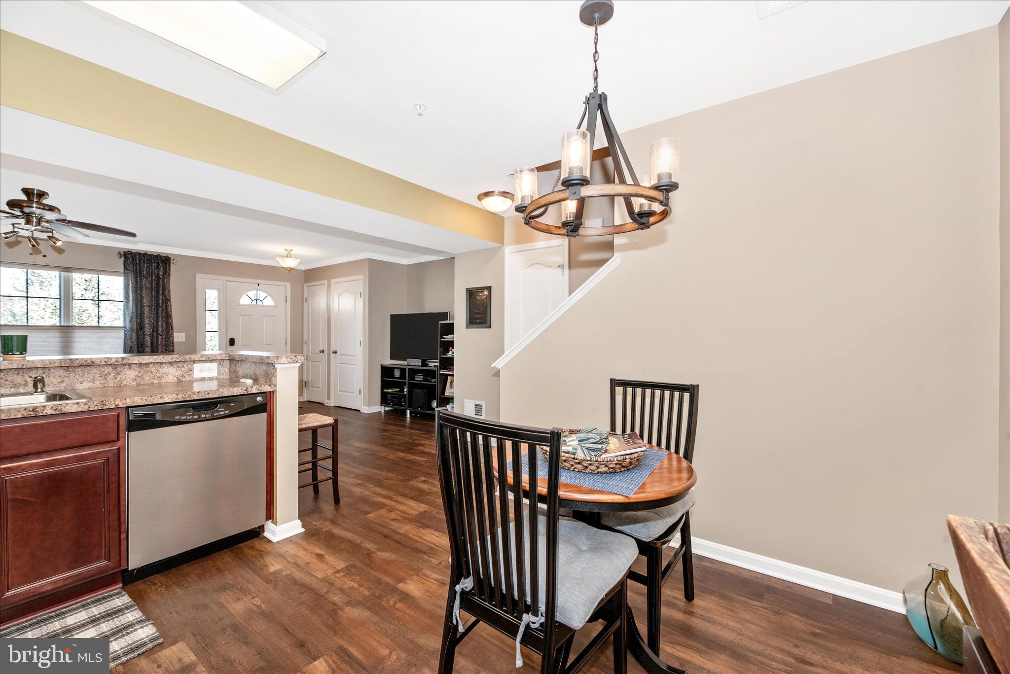 RESERVOIR RIDGE - Residential