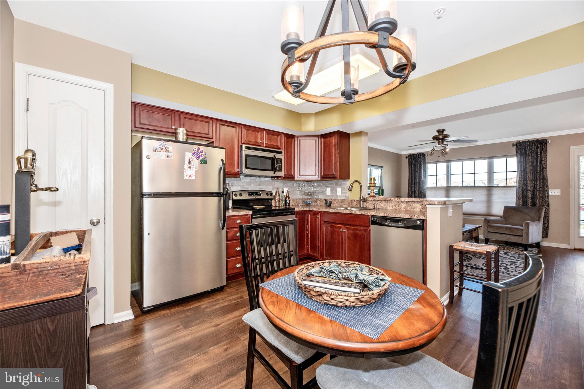 RESERVOIR RIDGE - Residential