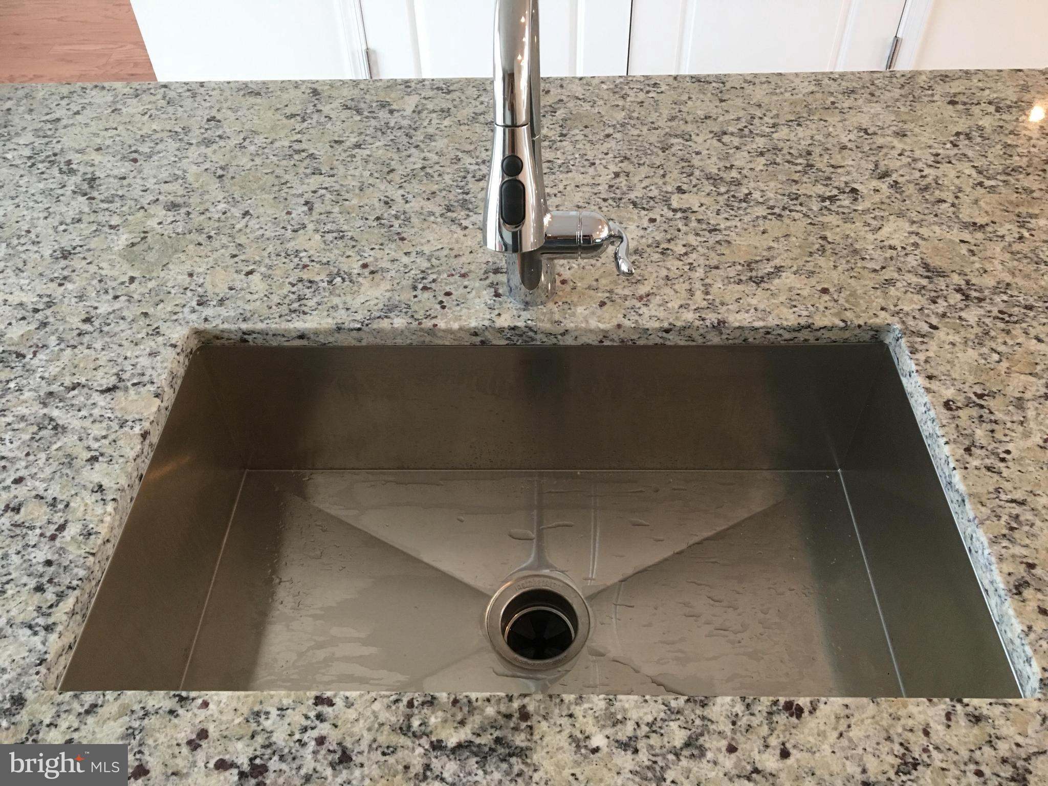 MOOREFIELD STATION - Residential Lease