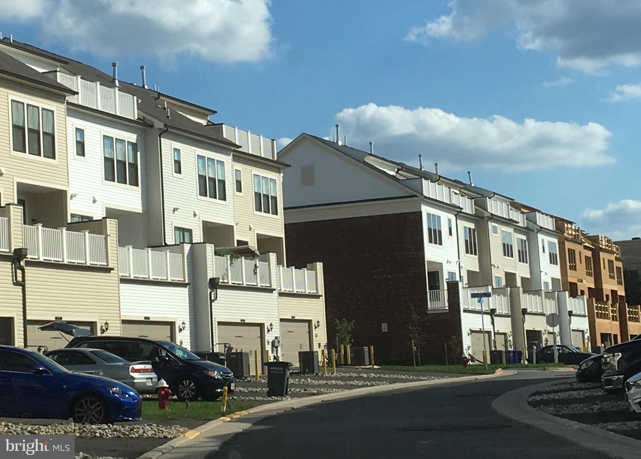 MOOREFIELD STATION - Residential Lease