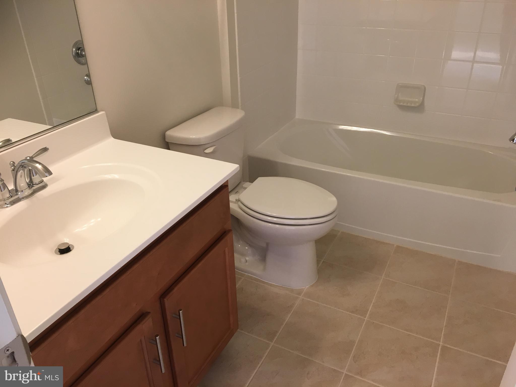 MOOREFIELD STATION - Residential Lease