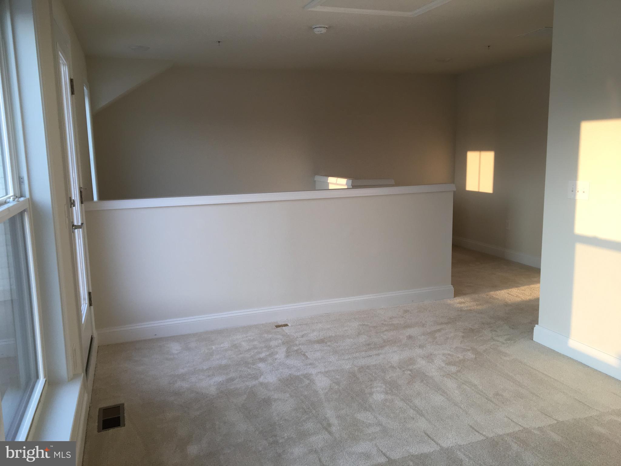 MOOREFIELD STATION - Residential Lease