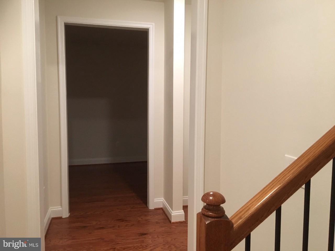 MOOREFIELD STATION - Residential Lease