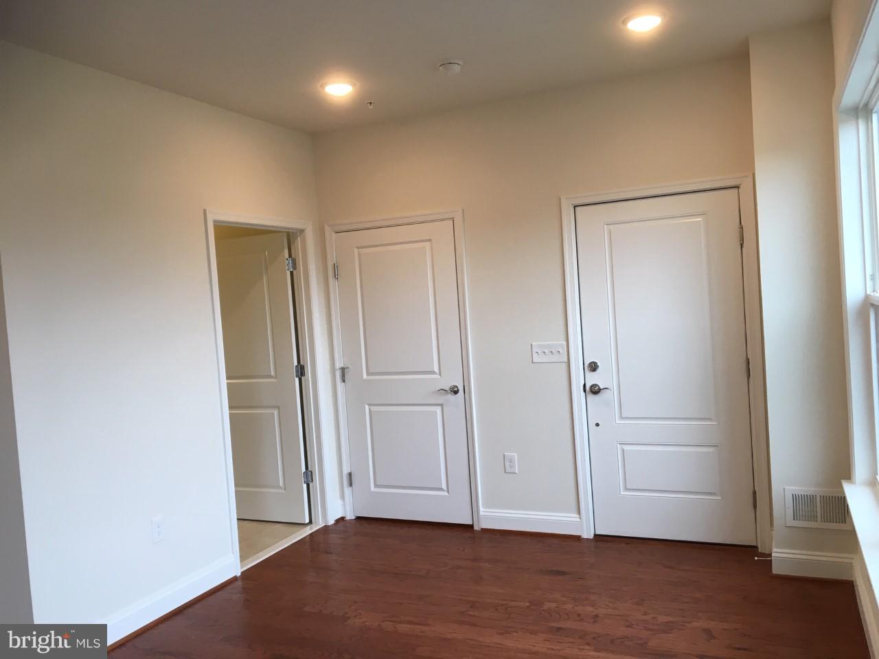 MOOREFIELD STATION - Residential Lease