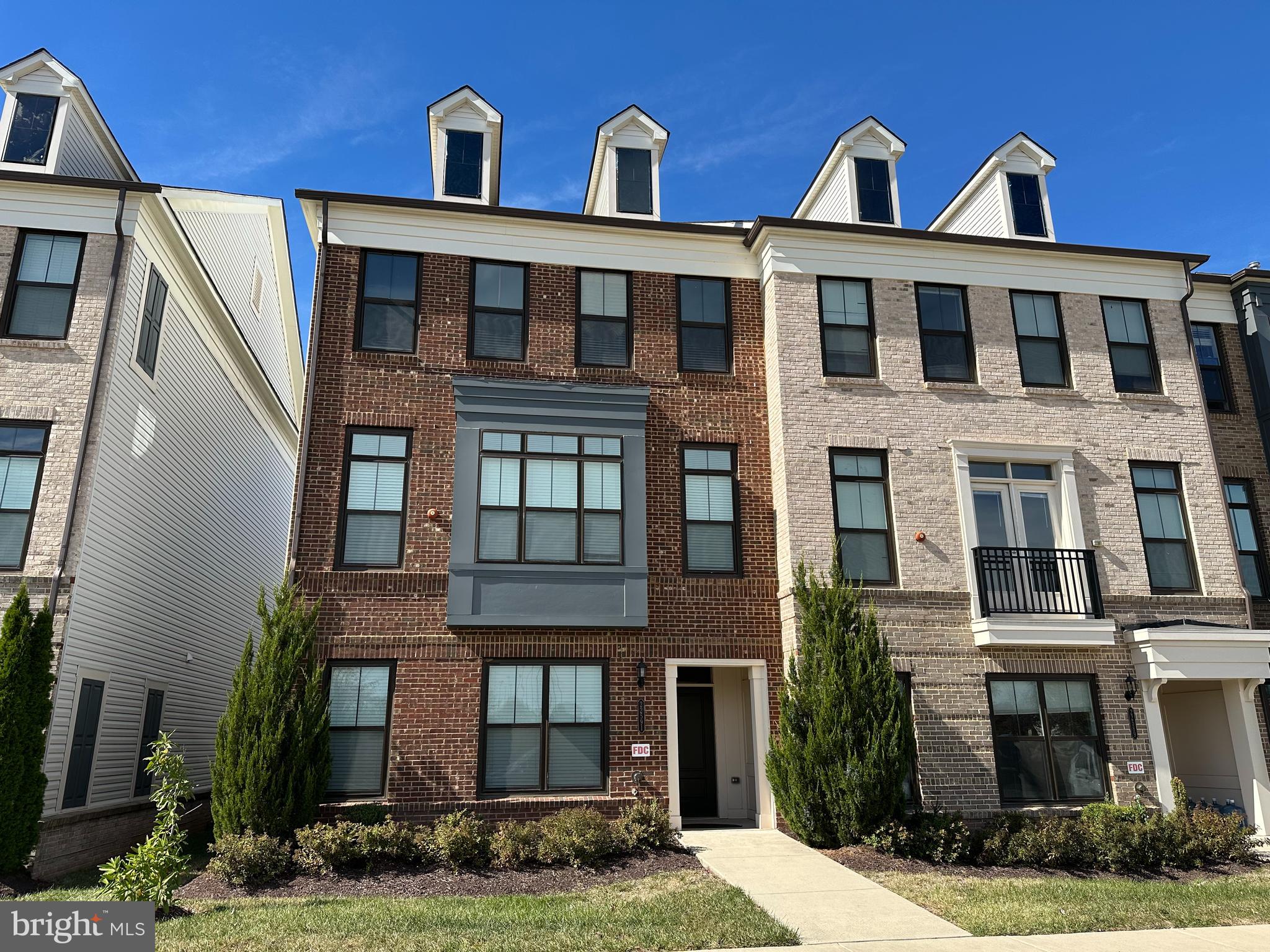 22591 AMENDOLA TERRACE