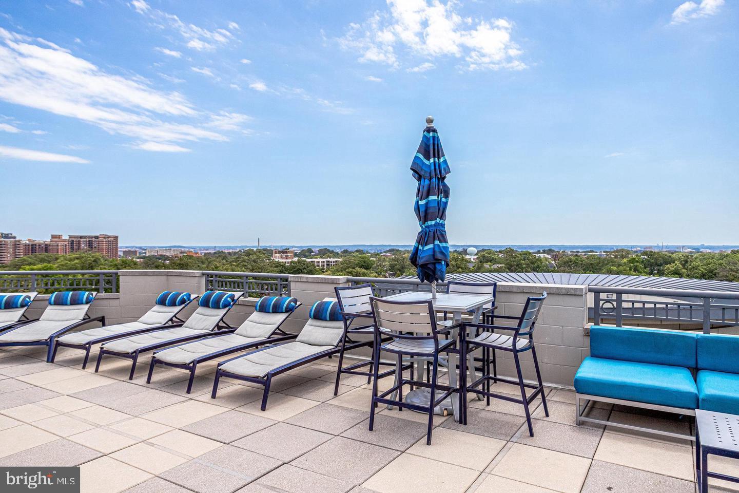 CLARENDON 1021 - Residential Lease