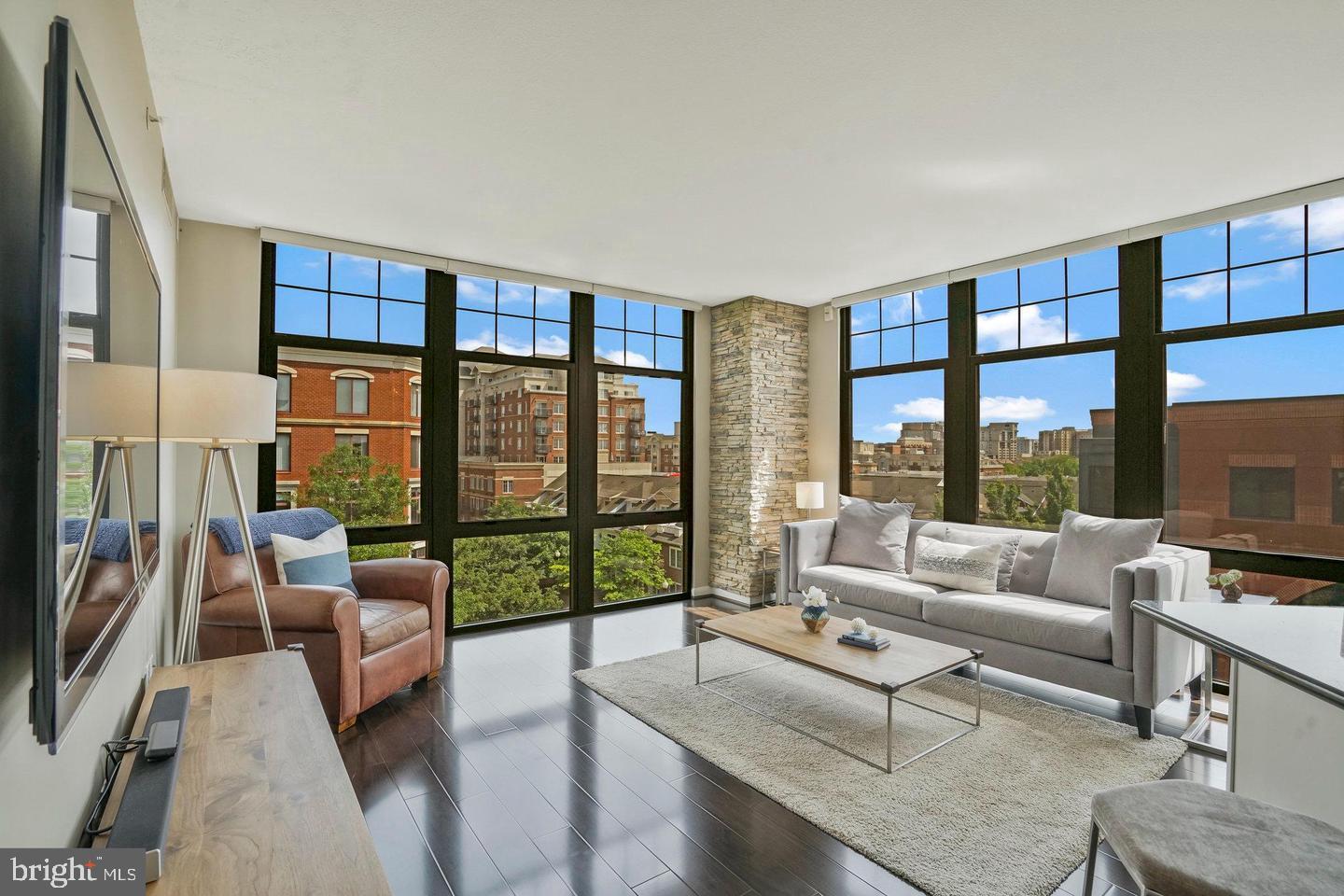 CLARENDON 1021 - Residential Lease