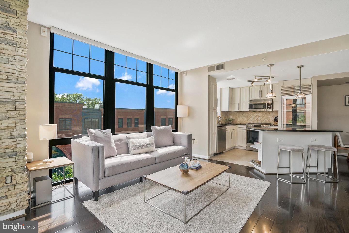 CLARENDON 1021 - Residential Lease