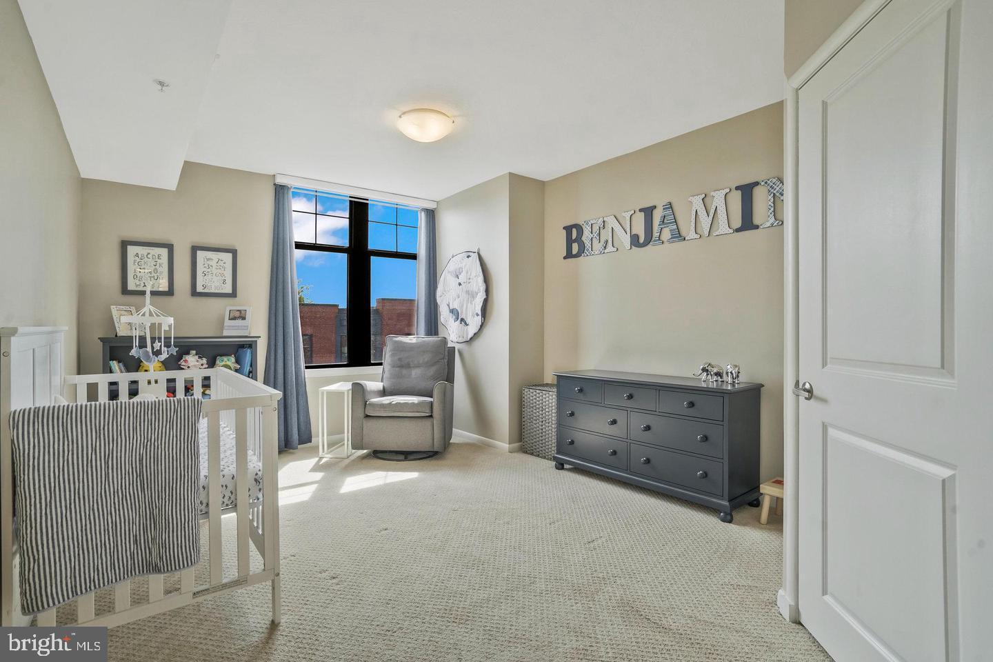 CLARENDON 1021 - Residential Lease