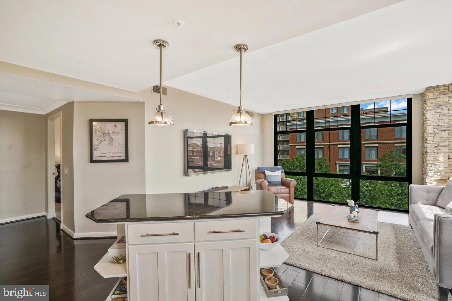 CLARENDON 1021 - Residential Lease