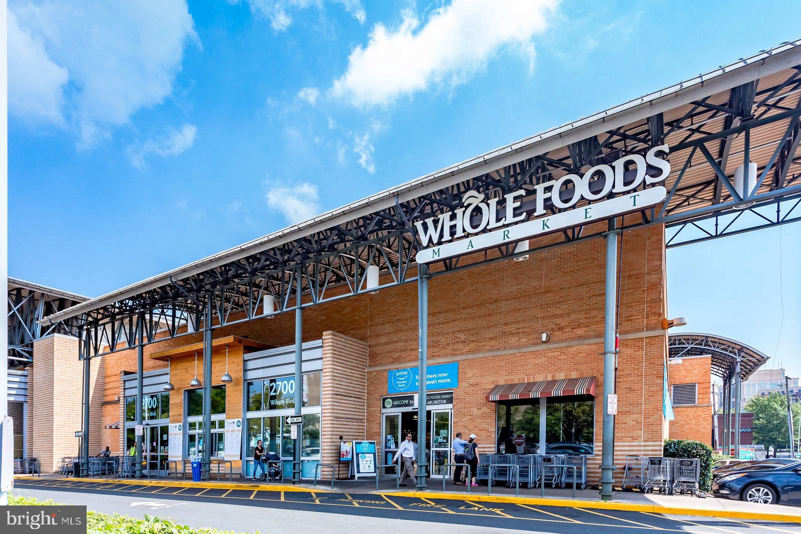 CLARENDON 1021 - Residential Lease