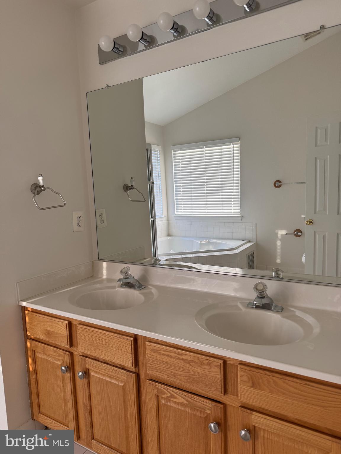 BEALETON STATION - Residential Lease