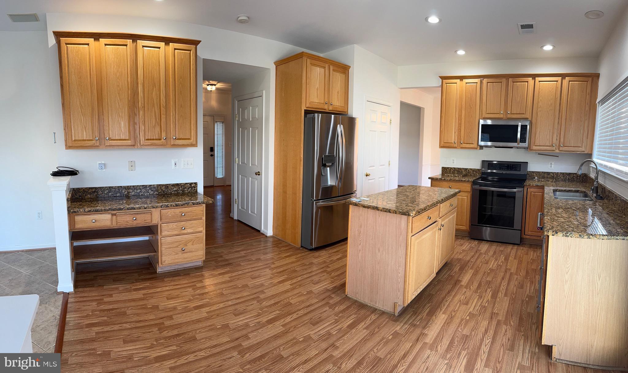 BEALETON STATION - Residential Lease