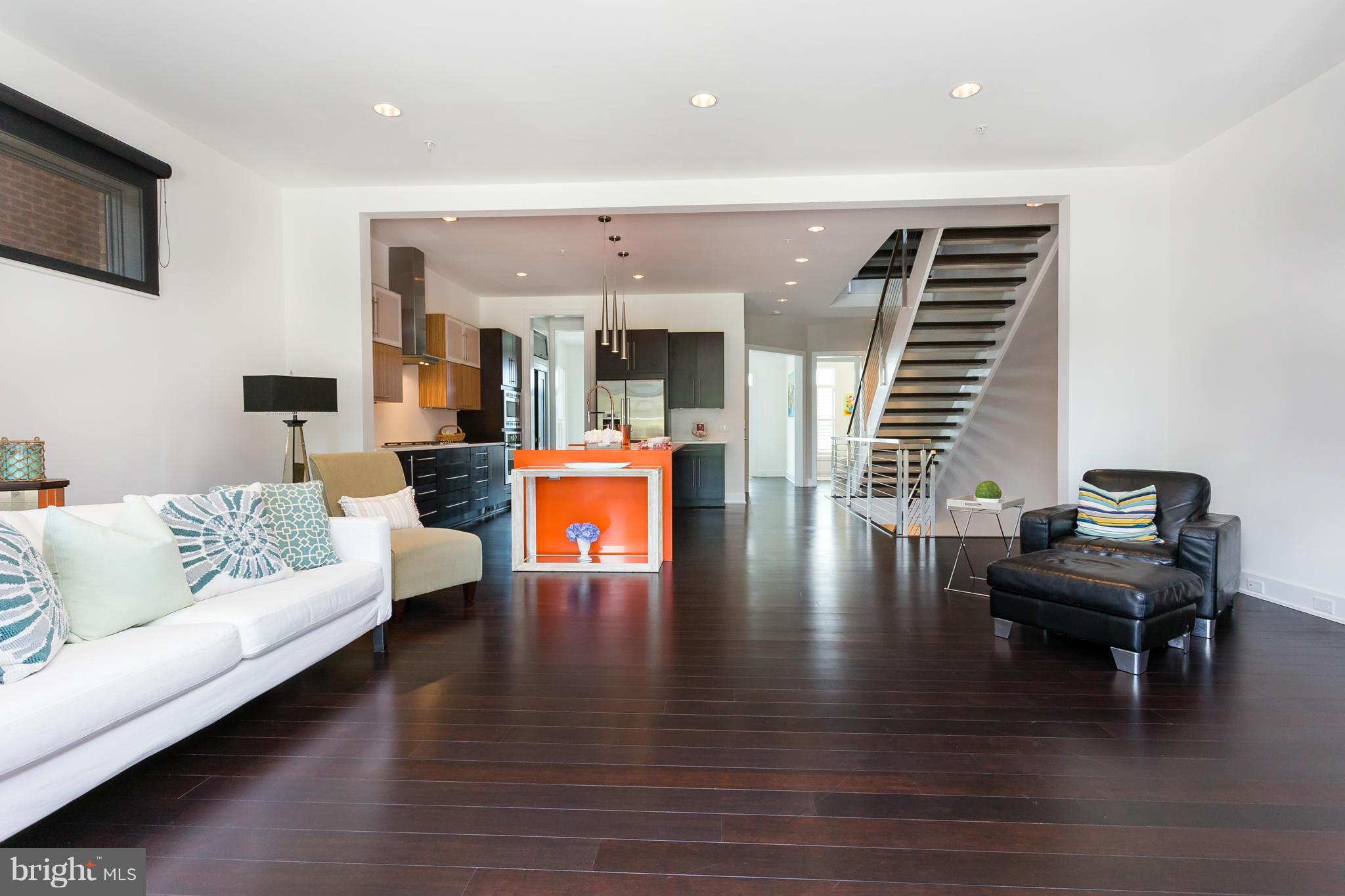 AMELIA SQUARE - Residential