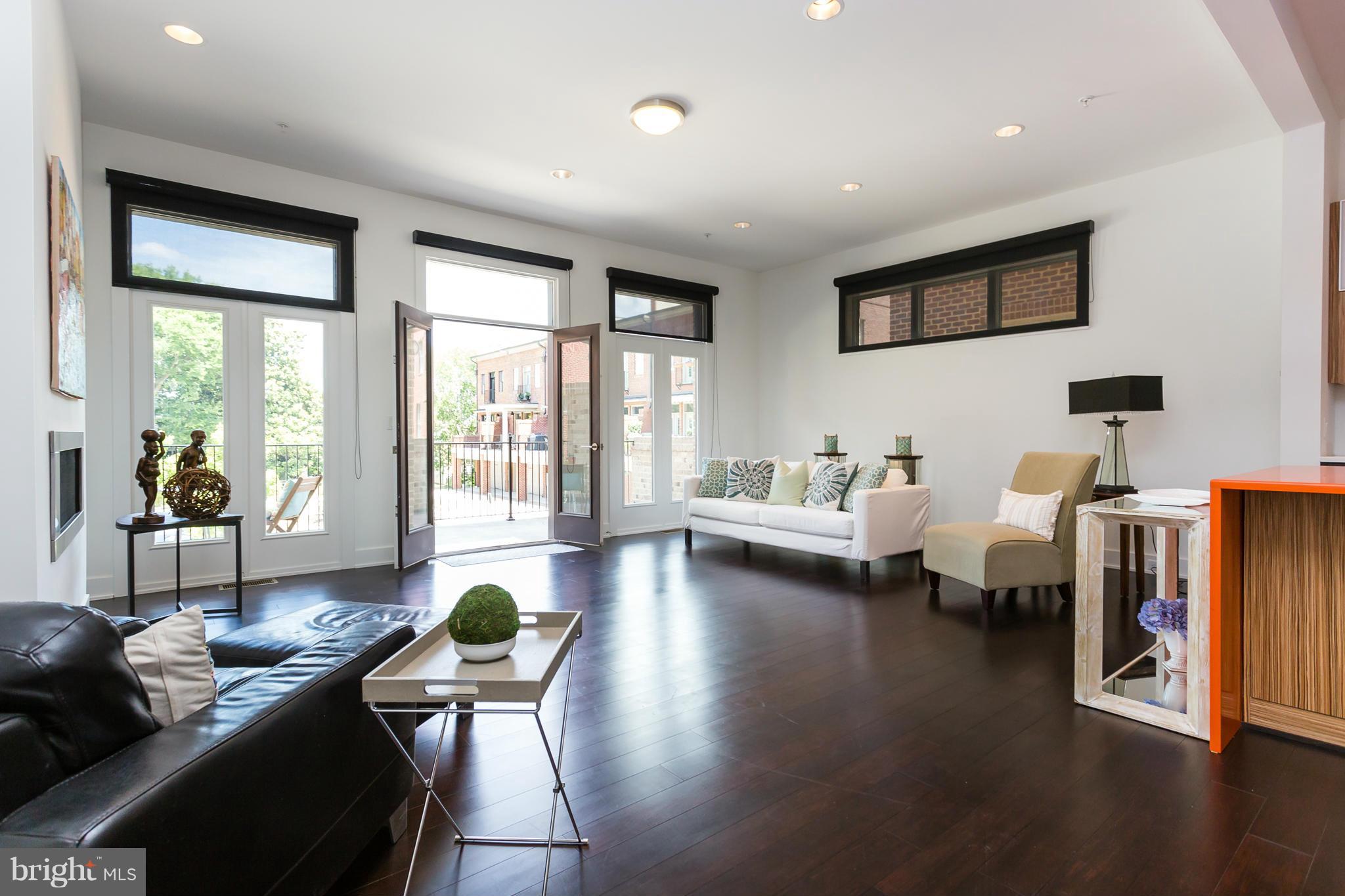 AMELIA SQUARE - Residential