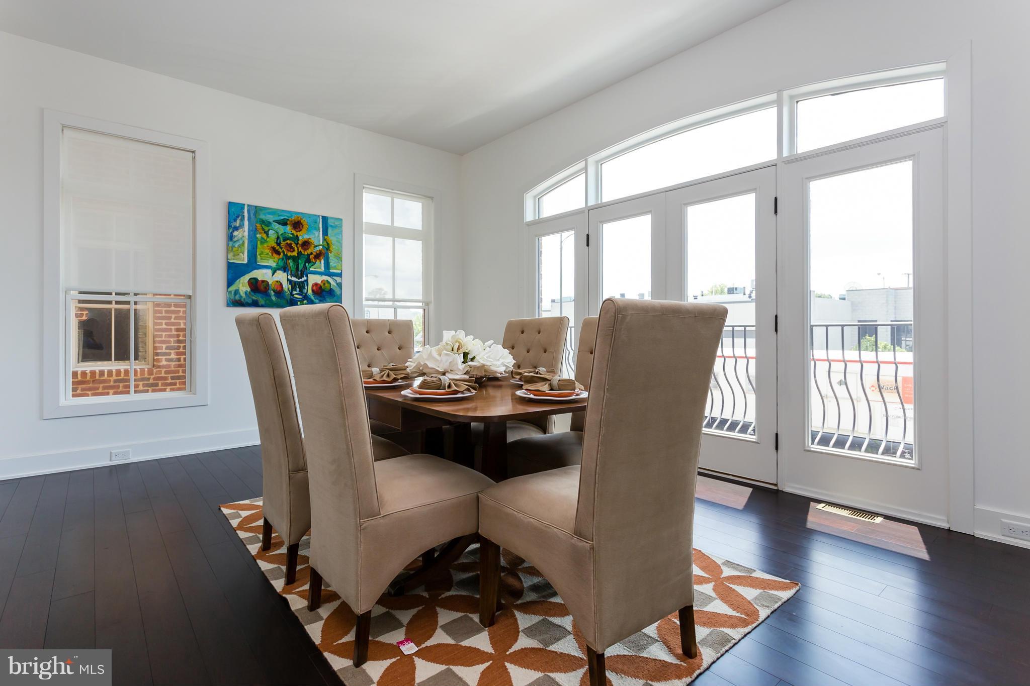 AMELIA SQUARE - Residential