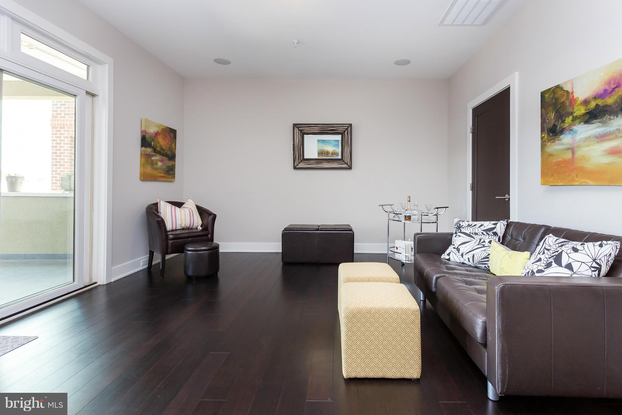 AMELIA SQUARE - Residential