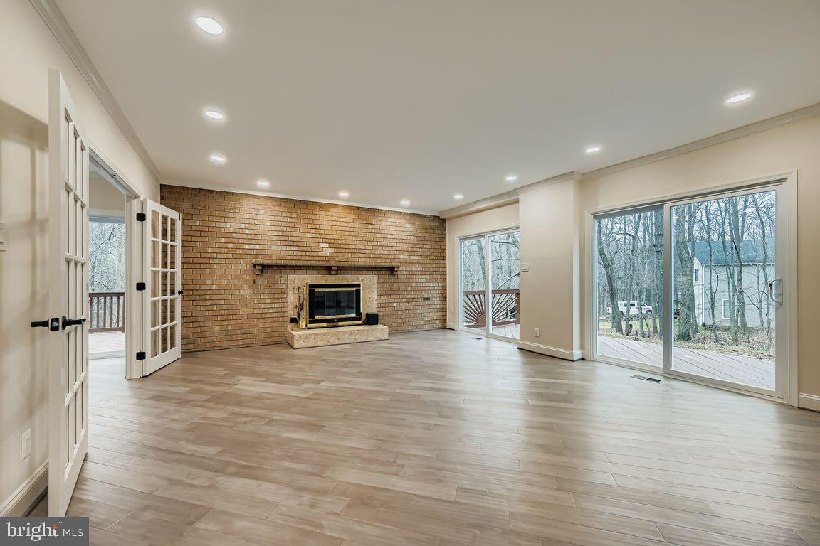 VALLEY HILLS - Residential