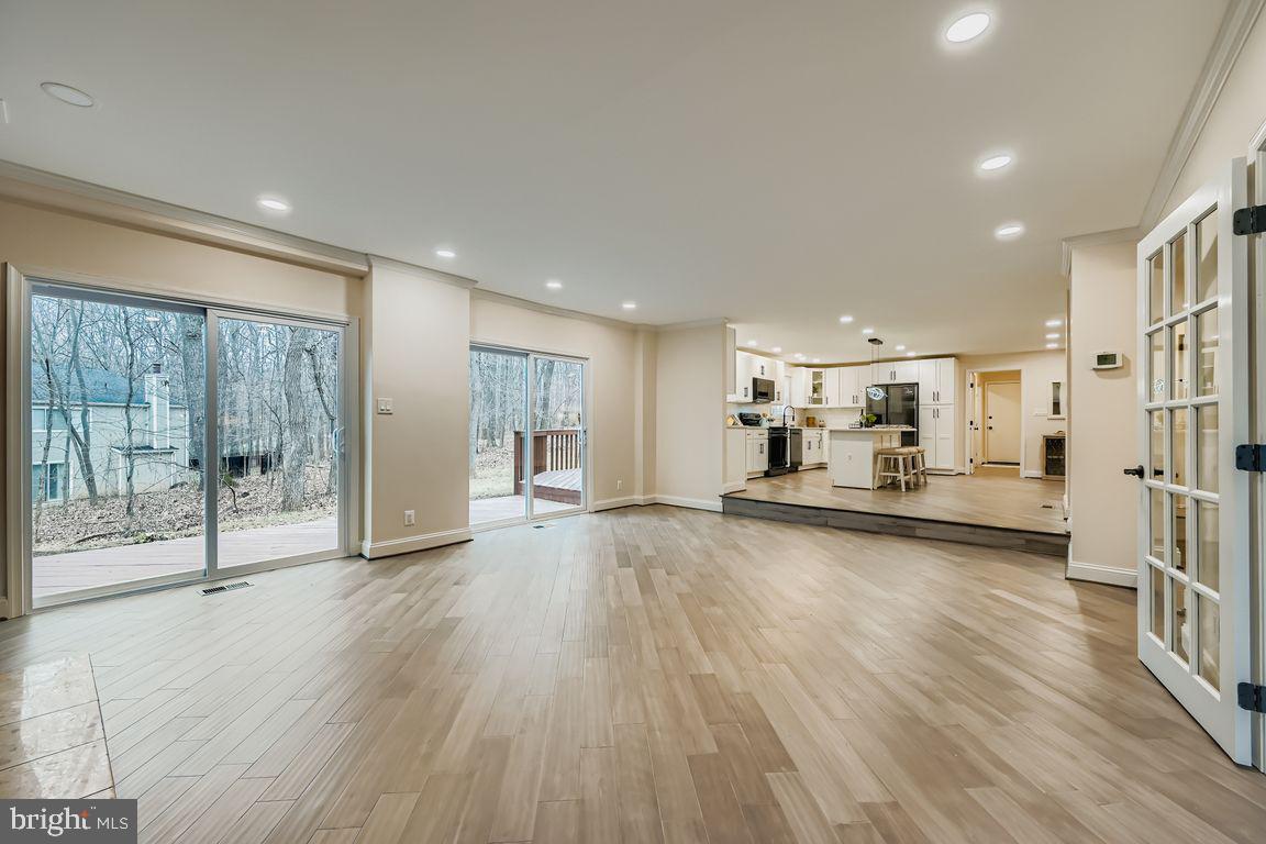 VALLEY HILLS - Residential