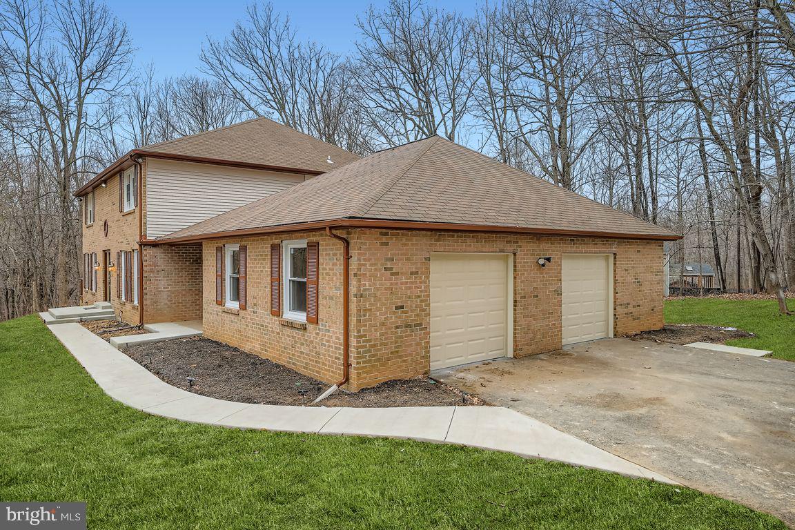 VALLEY HILLS - Residential