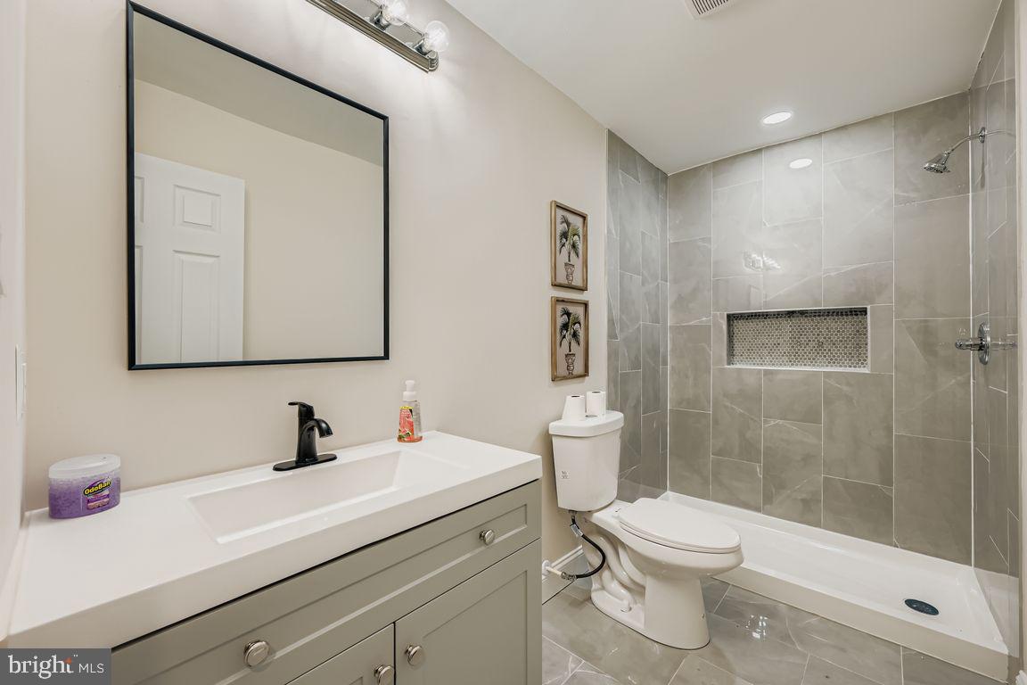 VALLEY HILLS - Residential