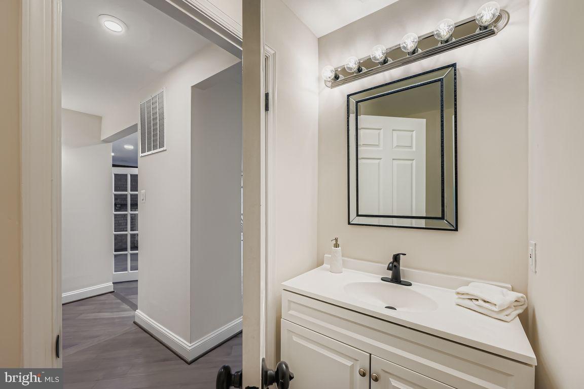 VALLEY HILLS - Residential