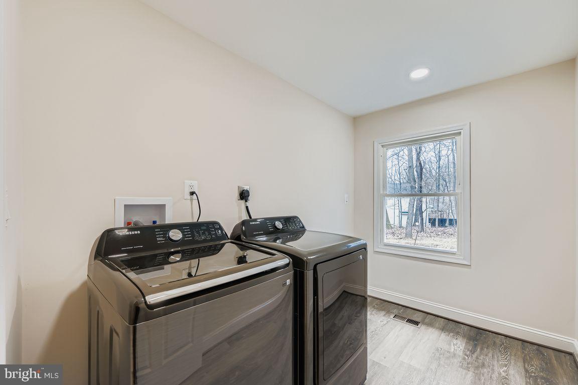 VALLEY HILLS - Residential