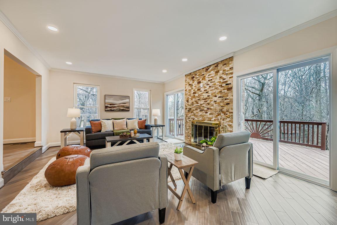 VALLEY HILLS - Residential