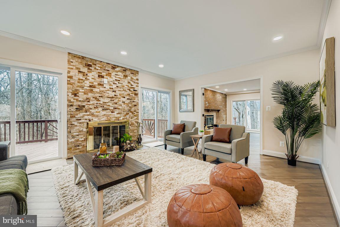 VALLEY HILLS - Residential