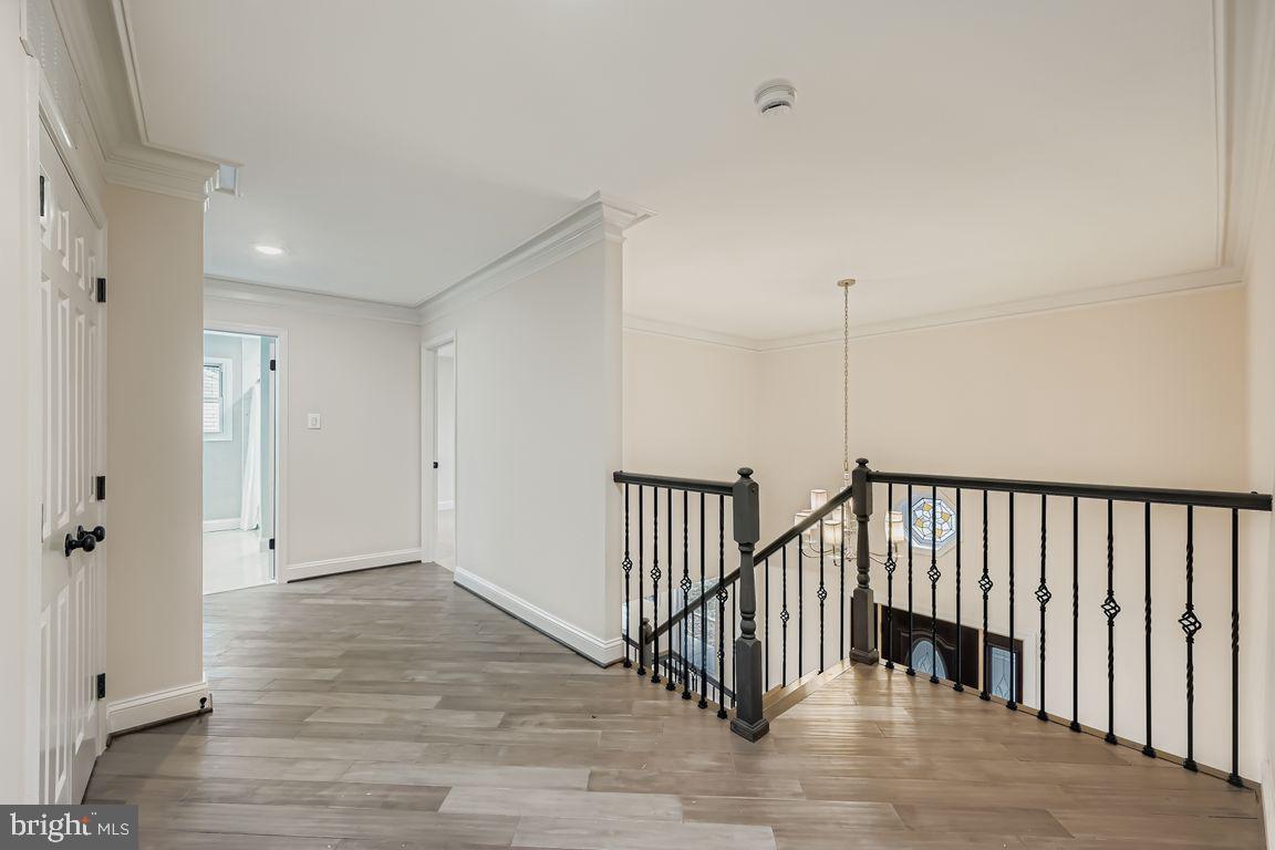 VALLEY HILLS - Residential