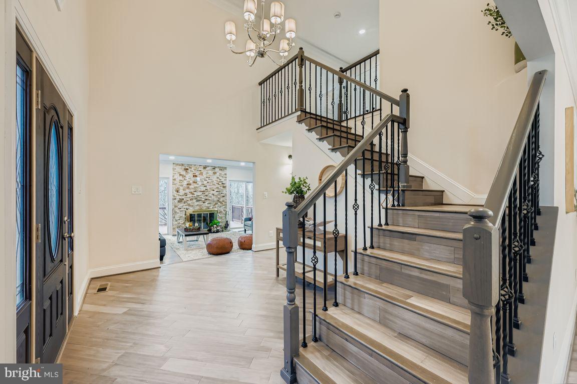 VALLEY HILLS - Residential