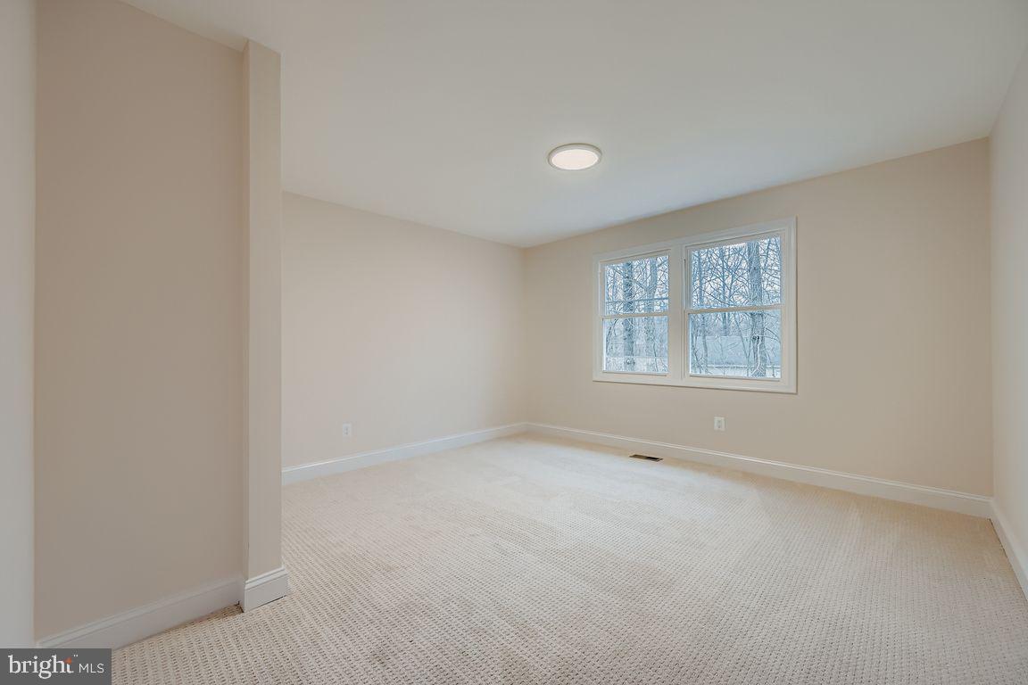 VALLEY HILLS - Residential