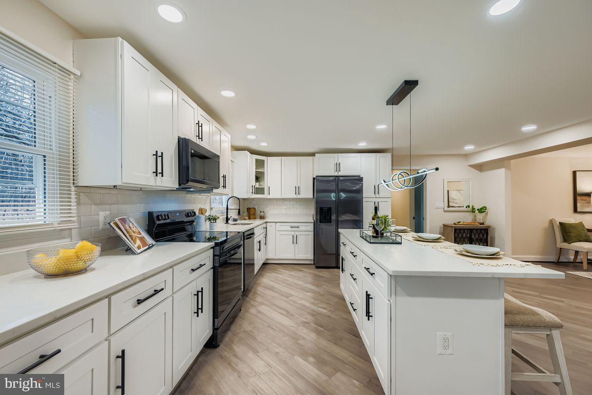 VALLEY HILLS - Residential