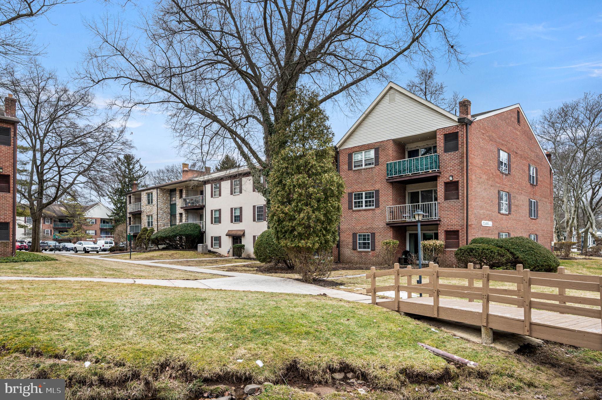 275 DRUMMERS LANE 275