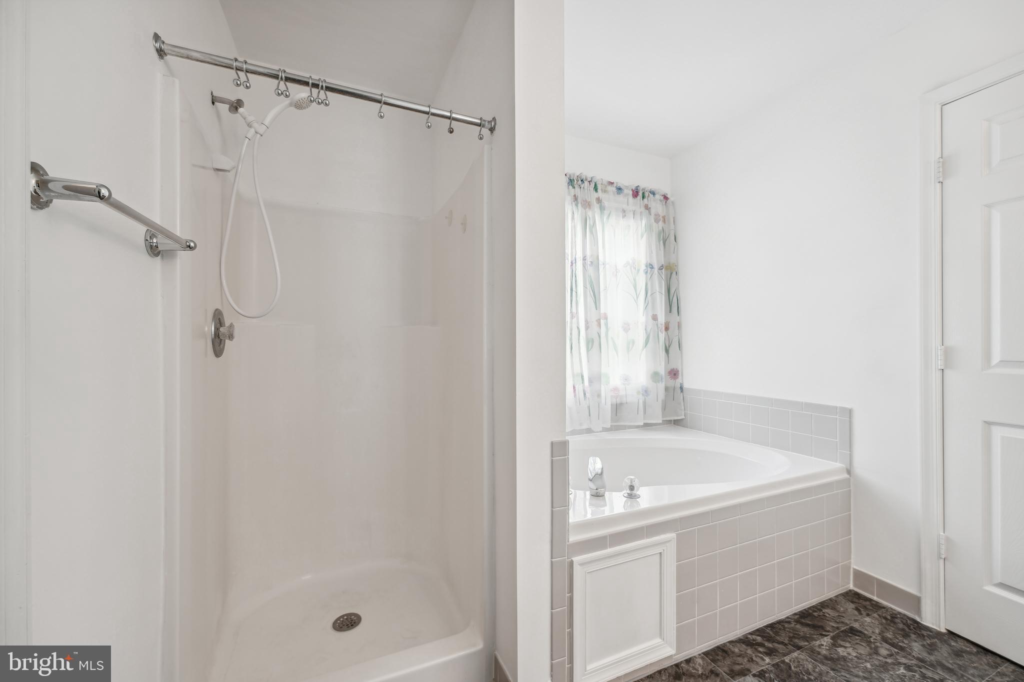 DORCHESTER - ST. CHARLES - Residential