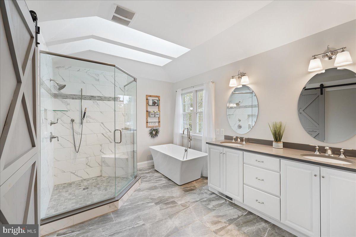 BIRCH RUN - Residential