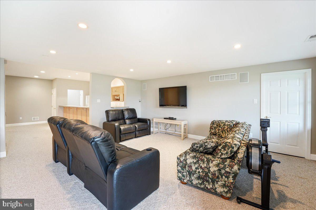 BIRCH RUN - Residential