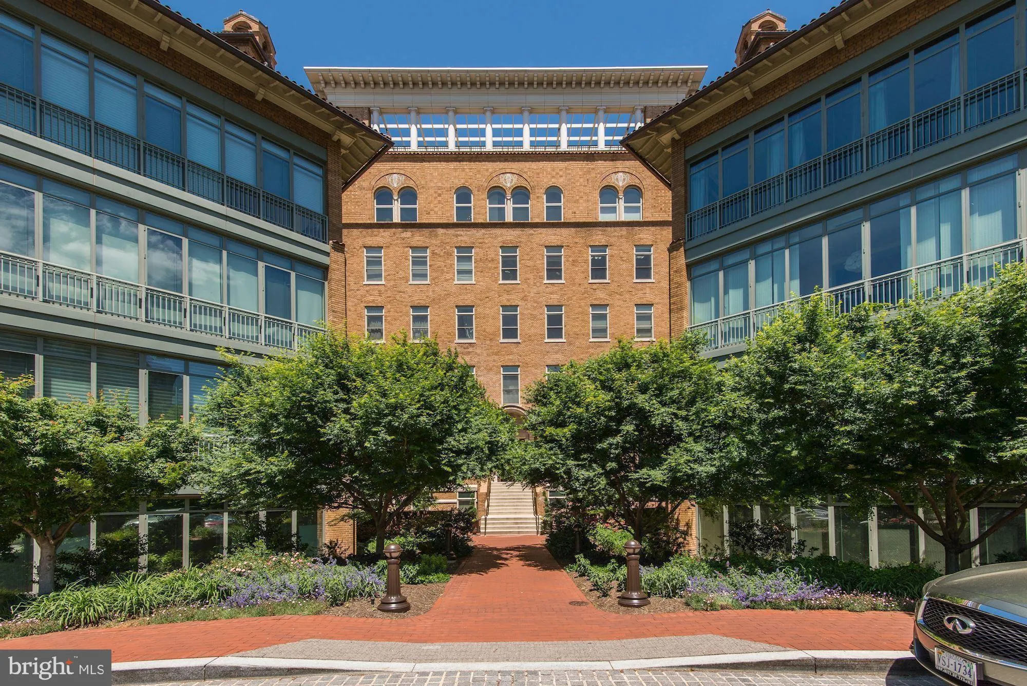 2425 L Street NW Unit 422, Washington, DC 20037