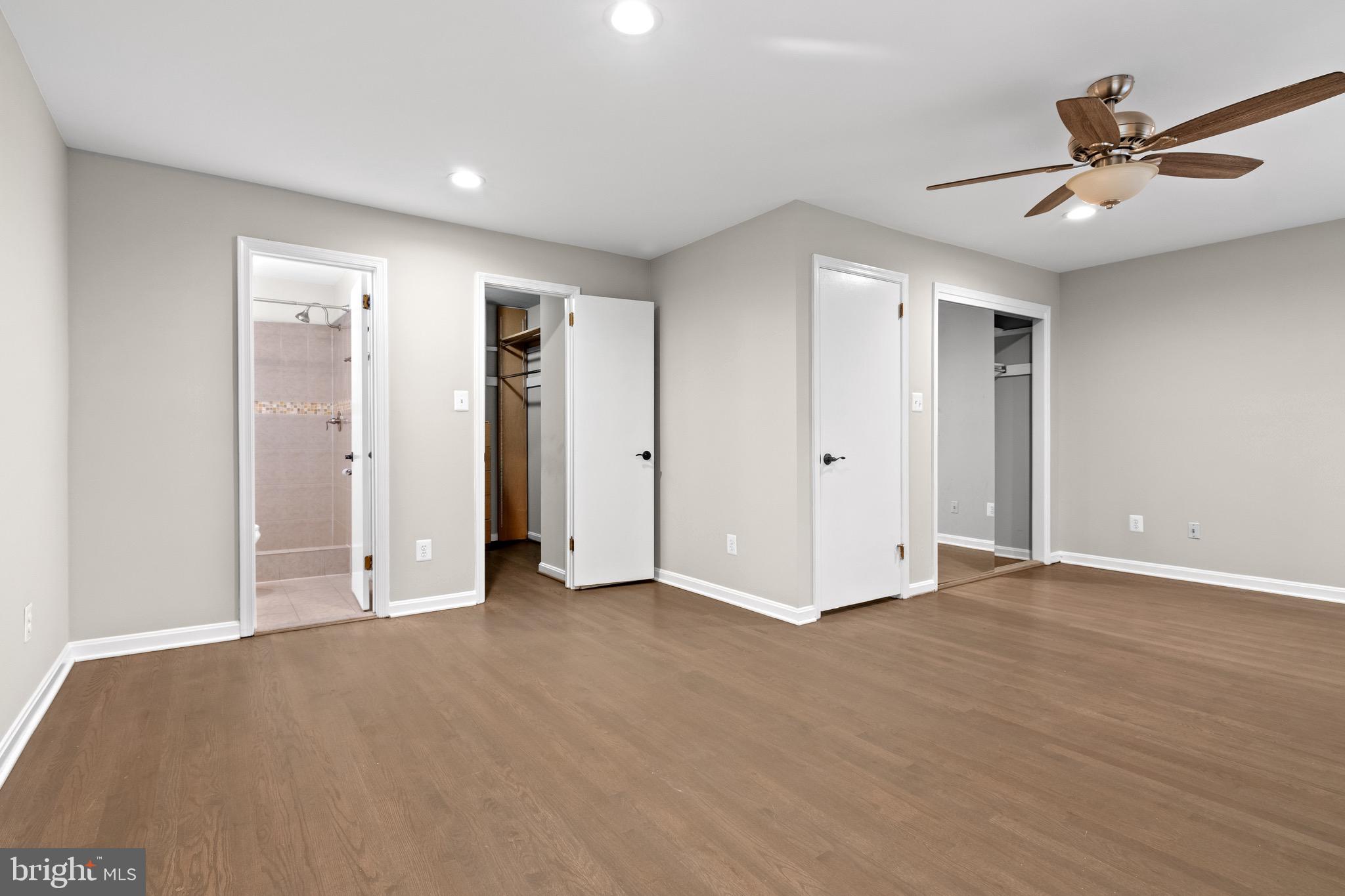 ANNANDALE ACRES - Residential