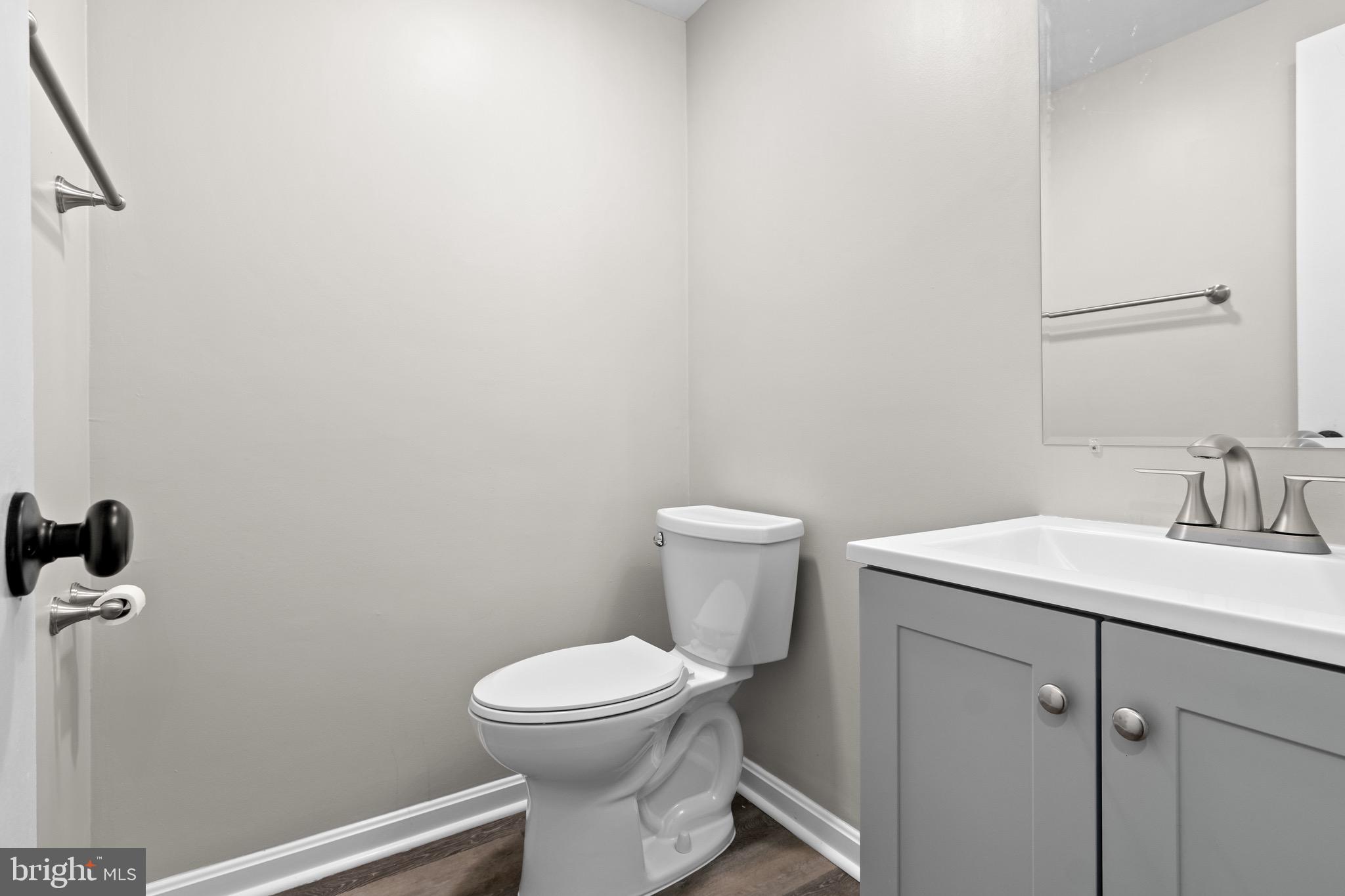 ANNANDALE ACRES - Residential